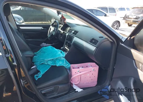 2013 Volkswagen Passat 2.5L Se from USA, damaged, VIN 1VWBH7A38DC079857